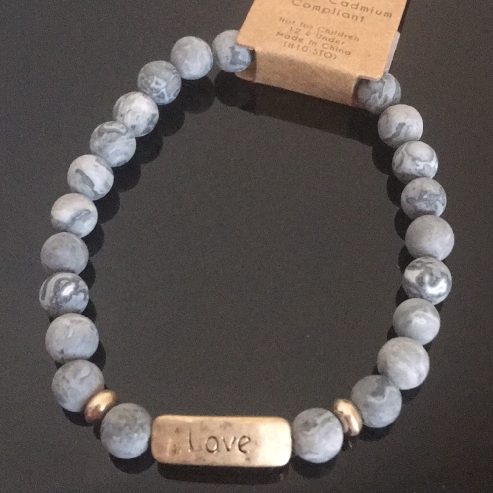 Grey “Love” etched beaded bracelet - Picture 2 of 2
